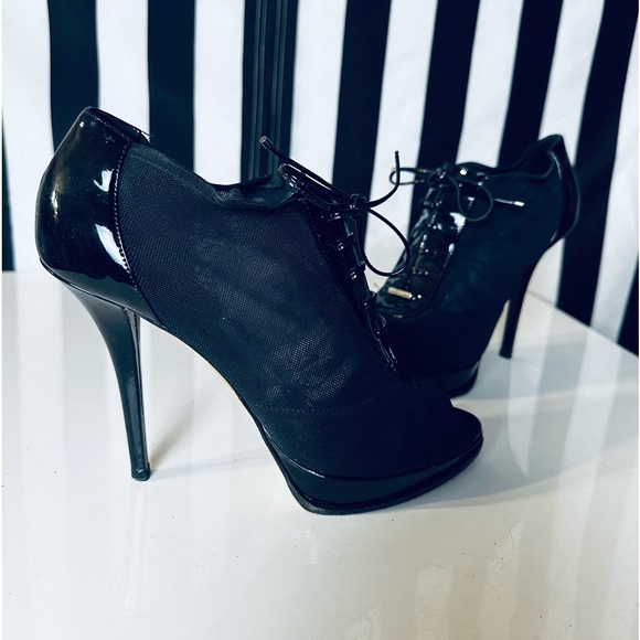 Christian Dior Patent Leather And Mesh Peep Toe Lace Up Heeled Ankle Booties 39 - Picture 1 of 10